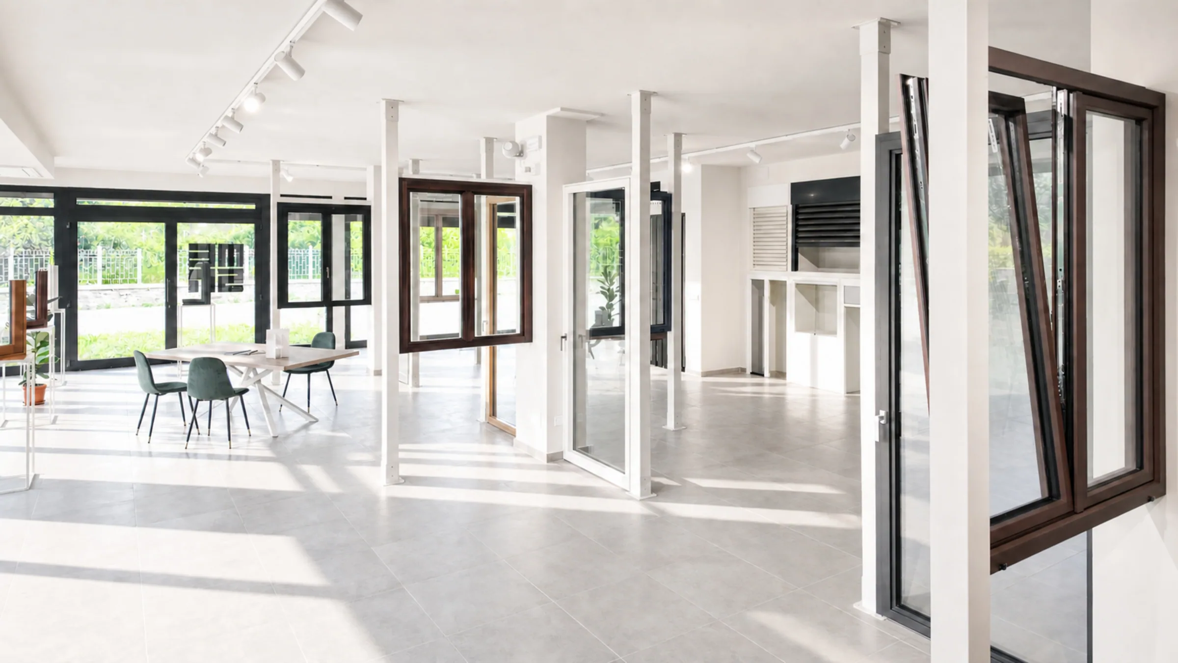 Showroom MESA con finestre esposte